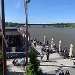 Riverside Retreat By Vistula 2Br & Separate Living Room & Balcony In The Center