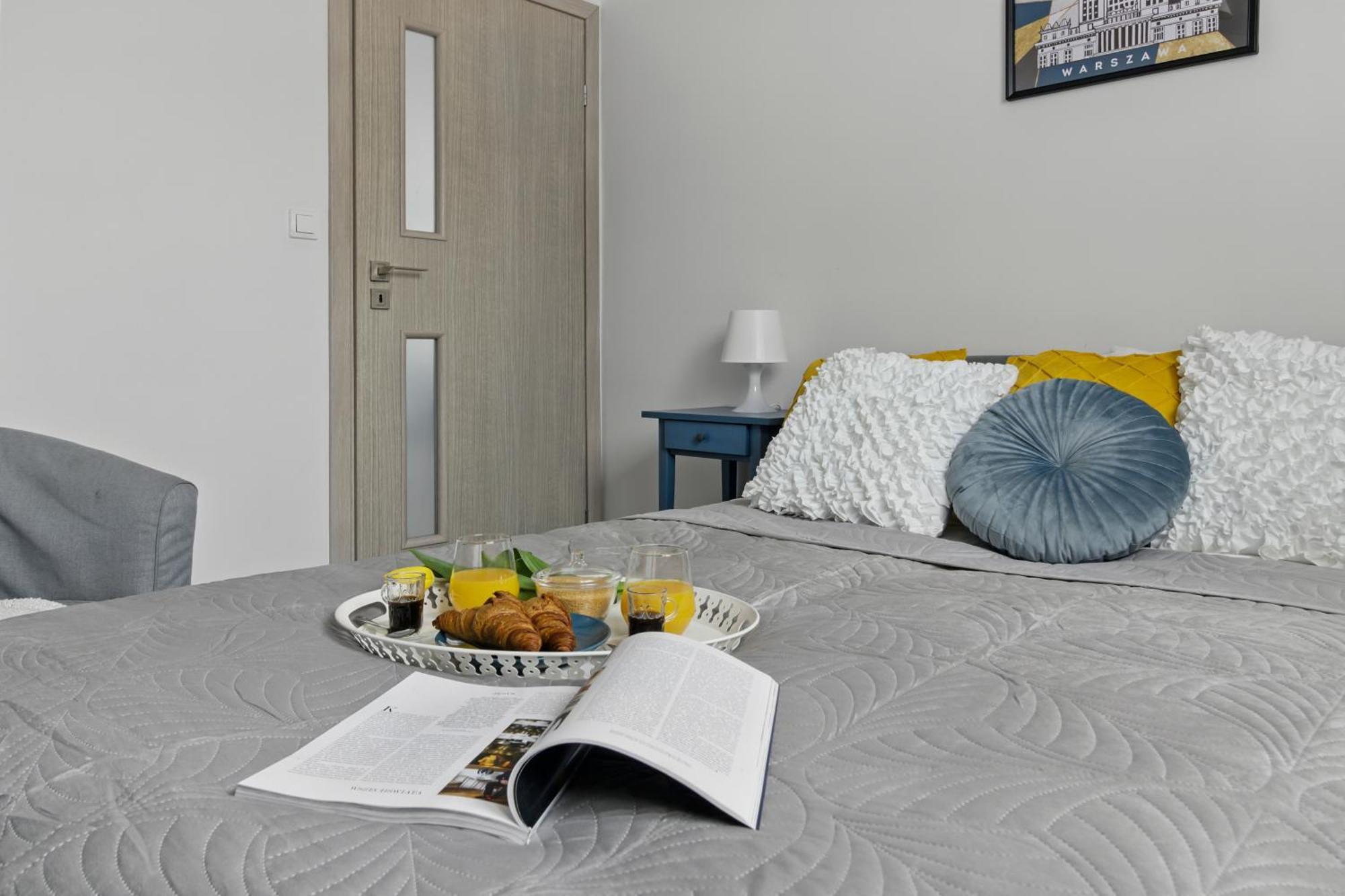 Appartement Riverside Retreat By Vistula 2br & Separate Living & Balcony In The Center Warschau